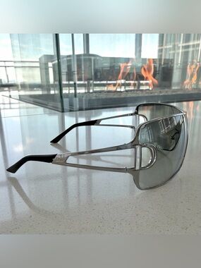 Christian Dior Womens Shield Diorissimo 2 John
Galliano Era Sunglasses Authentic